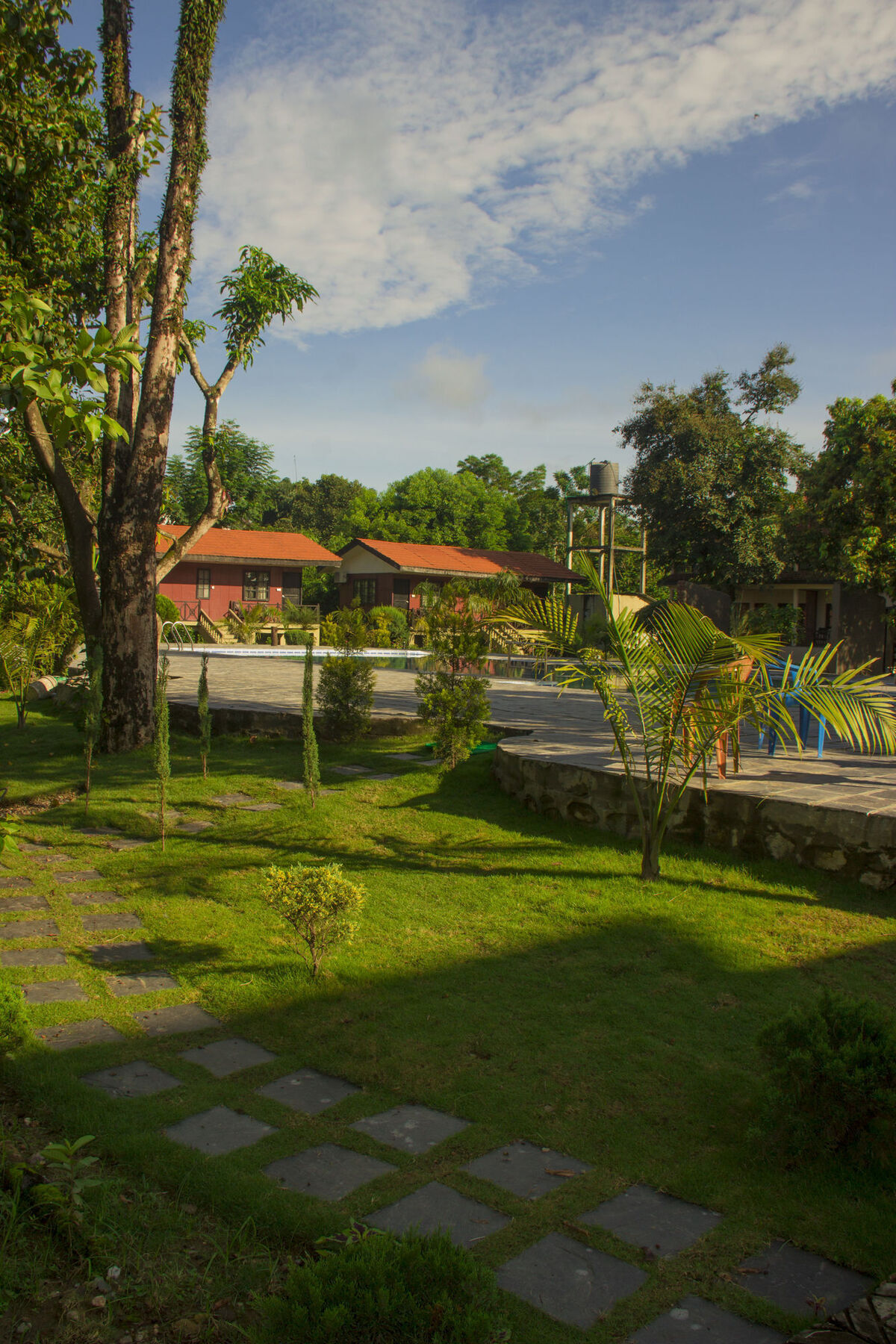 Jungle World Resort Sauraha Exterior photo